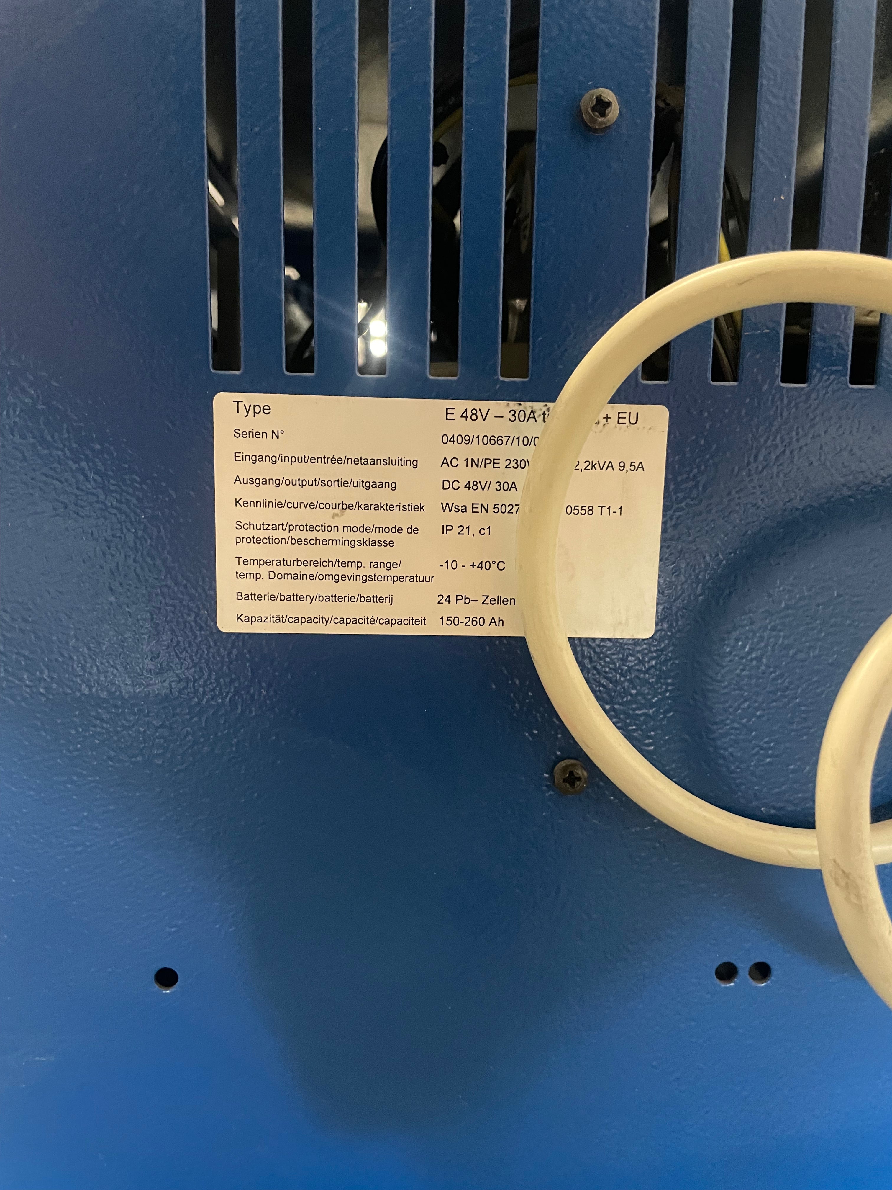 Hawker Batterieladegerät E48V-30A tronic E+EU