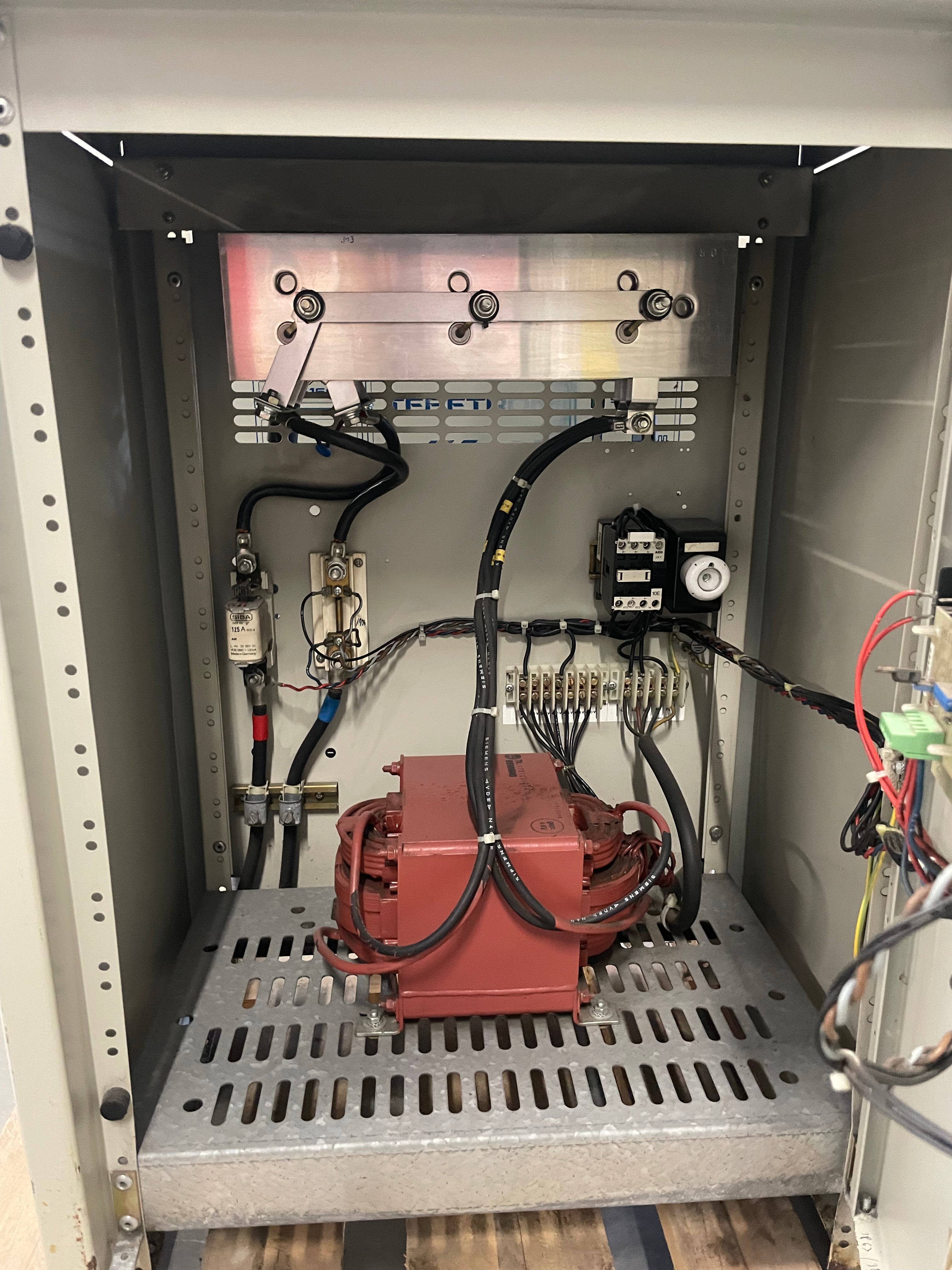 Tebetron G24/100 battery charger