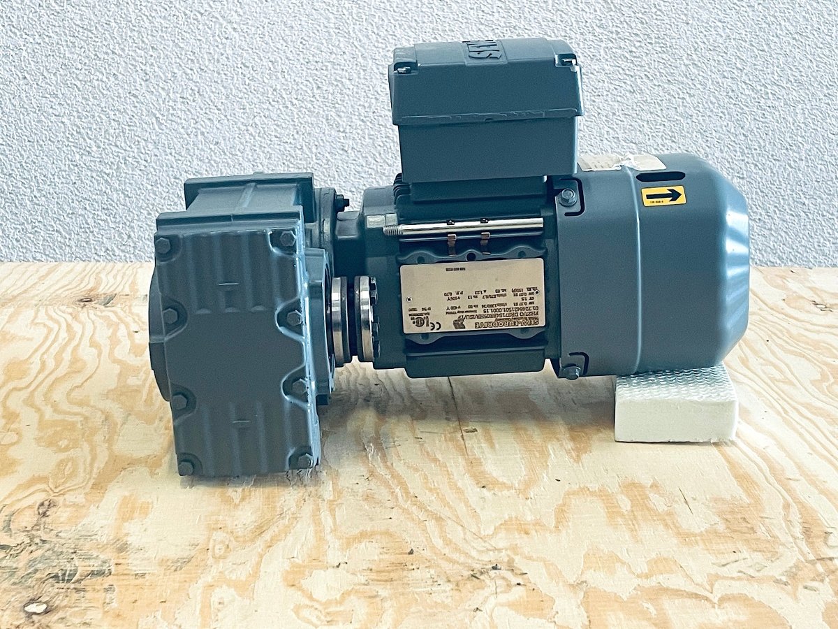 SEW - EURODRIVE Getriebemotor FH27/GDRS71S4BE05HR/ISU/TF - #product_category# | KLEMA Maschinenhandel