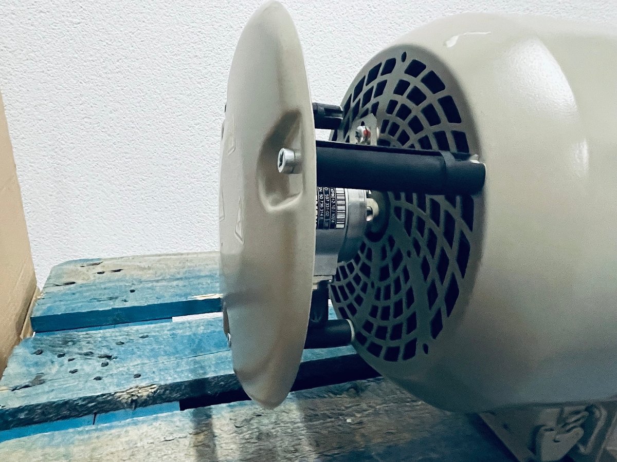 Siemens Elektromotor/ Getriebemotor KADS89 - LE112ME4E - L32NH - IN - #product_category# | KLEMA Maschinenhandel