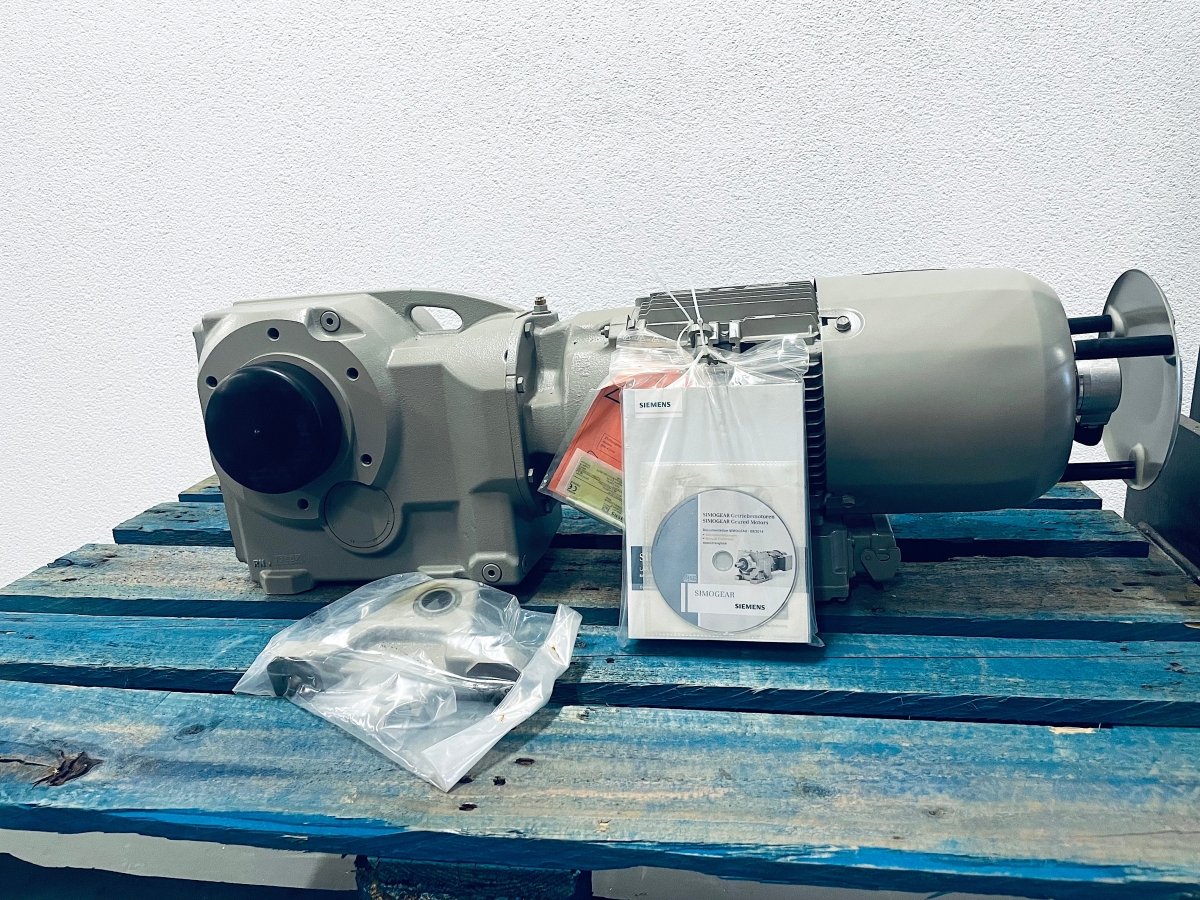 Siemens Elektromotor/ Getriebemotor KADS89 - LE112ME4E - L32NH - IN - #product_category# | KLEMA Maschinenhandel