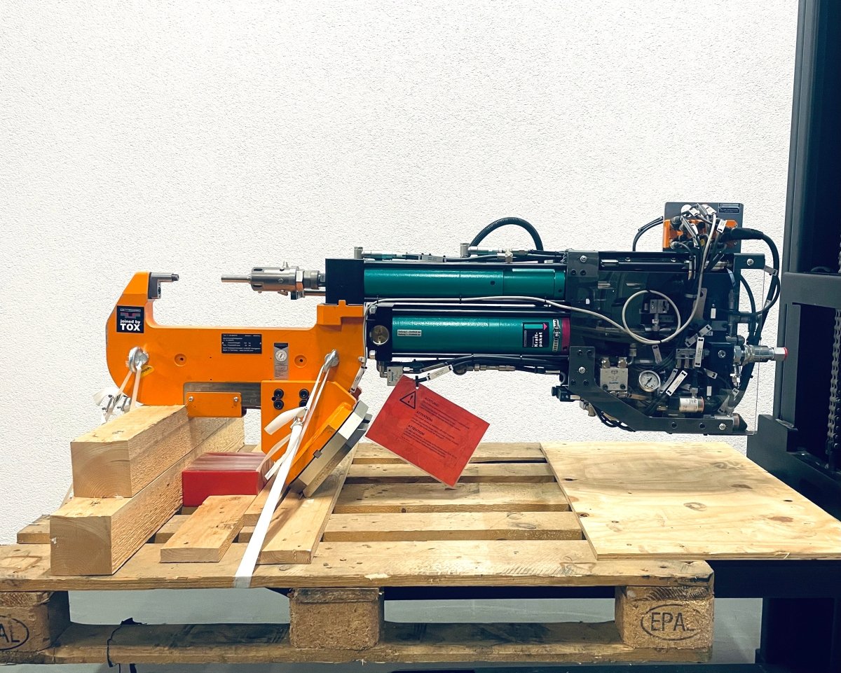 Tox Pressotechnik Clinchzange für den Robotereinsatz TZ 05.663079.A.002 - #product_category# | KLEMA Maschinenhandel