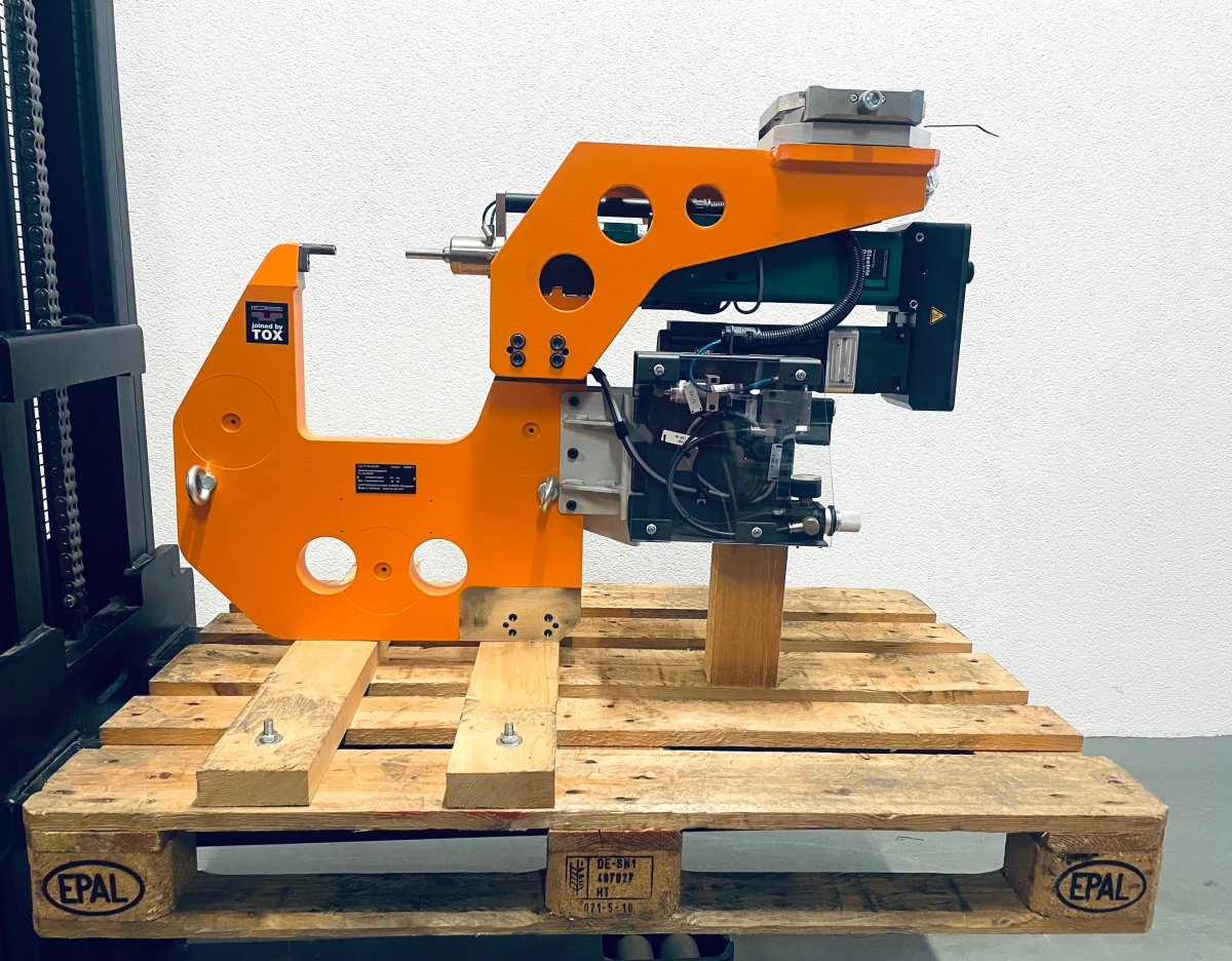 Tox Pressotechnik Clinchzange mit Servoantrieb für Roboter TZ 05.656387 - #product_category# | KLEMA Maschinenhandel