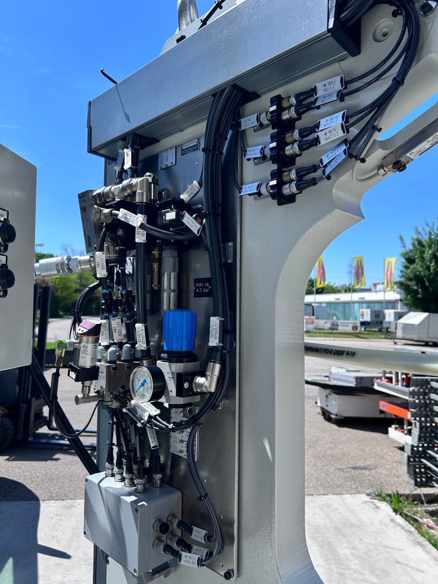 Tox Pressotechnik Hydropneumatische Presse mit Zuführung STE341 - 7210 - product_category | KLEMA Maschinenhandel