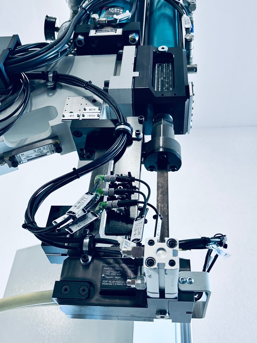 Tox Pressotechnik STE341 - 7210 / EEB008.061.A.001 Hydropneumatische Presse - product_category | KLEMA Maschinenhandel
