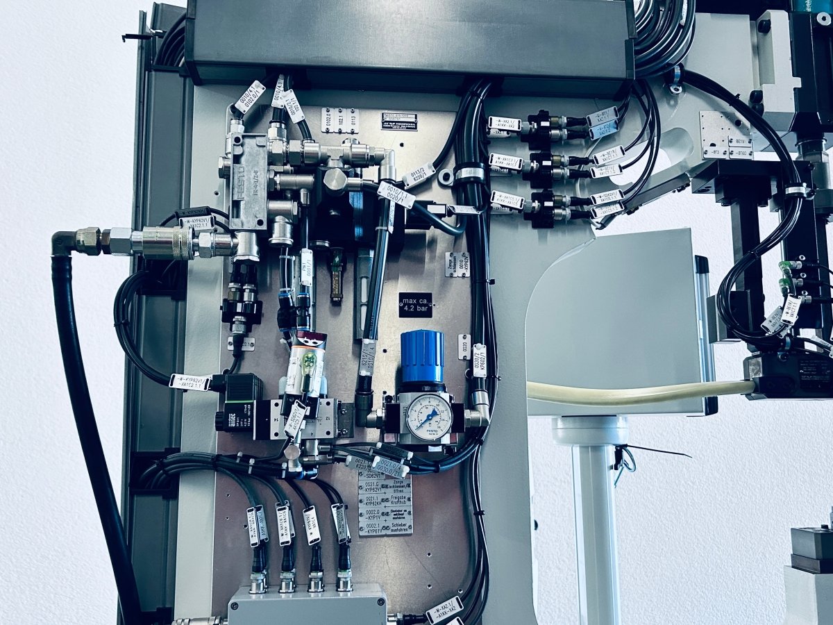 Tox Pressotechnik STE341 - 7210 / EEB008.061.A.001 Hydropneumatische Presse - product_category | KLEMA Maschinenhandel