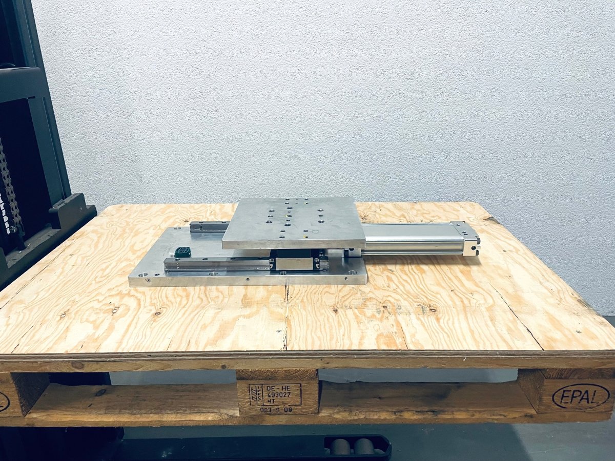 Tünkers Pneumatische Lineareinheit LE 100 - 200 VRL SB T02 - #product_category# | KLEMA Maschinenhandel