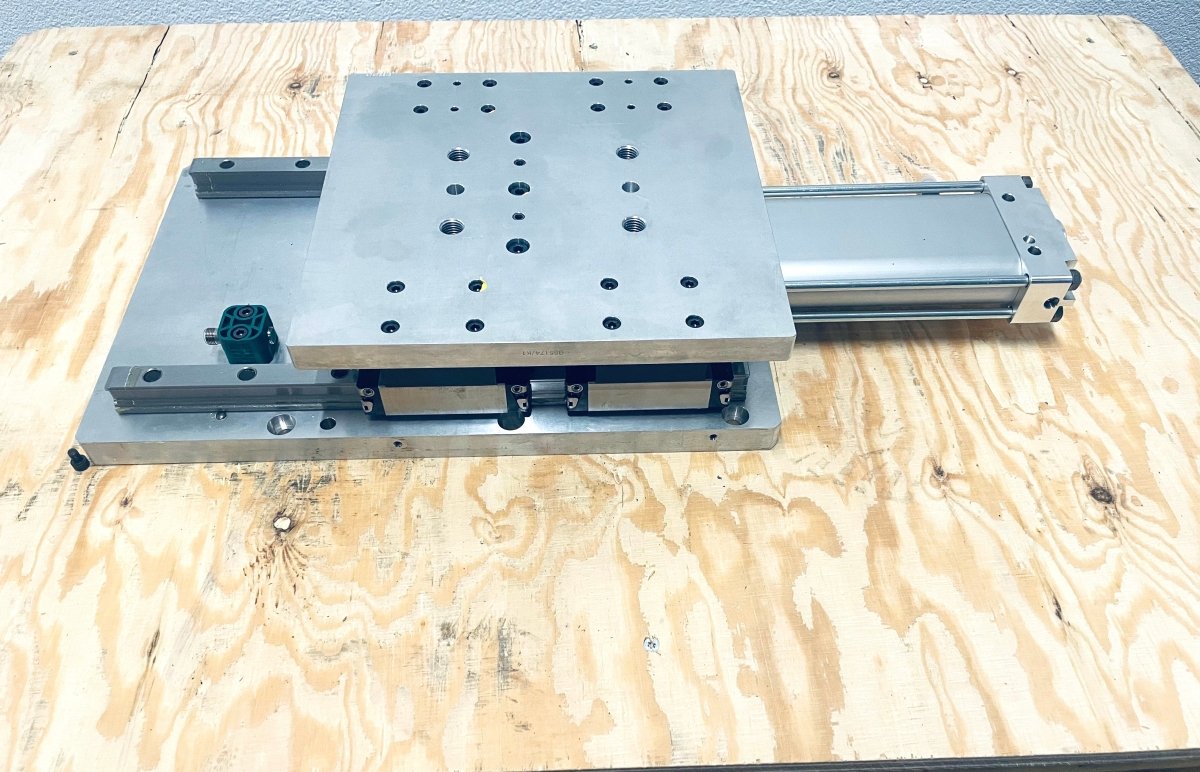 Tünkers Pneumatische Lineareinheit LE100 - 150 VRL SB T02 - 4 - #product_category# | KLEMA Maschinenhandel