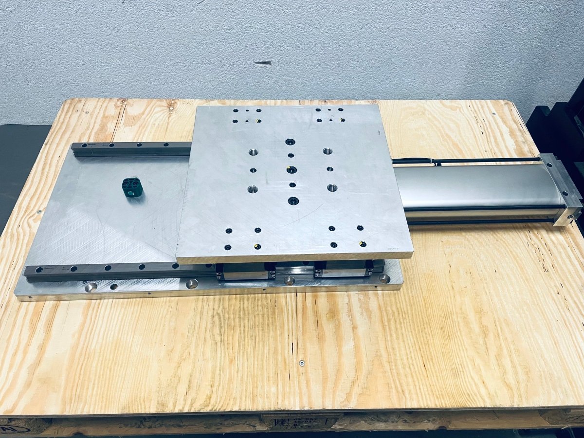 Tünkers Pneumatische Lineareinheit LE200 - 300 VRL SB T024 - #product_category# | KLEMA Maschinenhandel