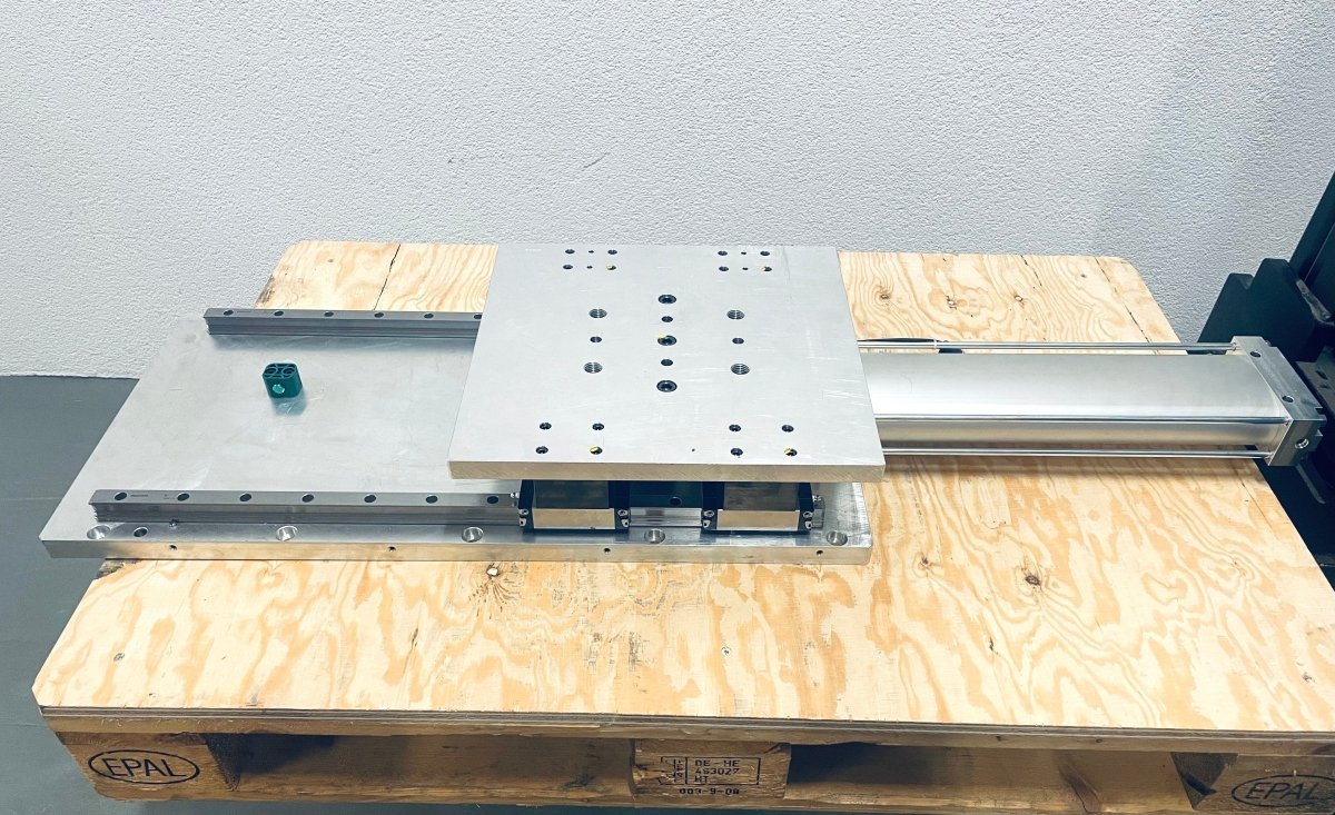Tünkers Pneumatische Lineareinheit LE200 - 400 VRL SB T024 - #product_category# | KLEMA Maschinenhandel