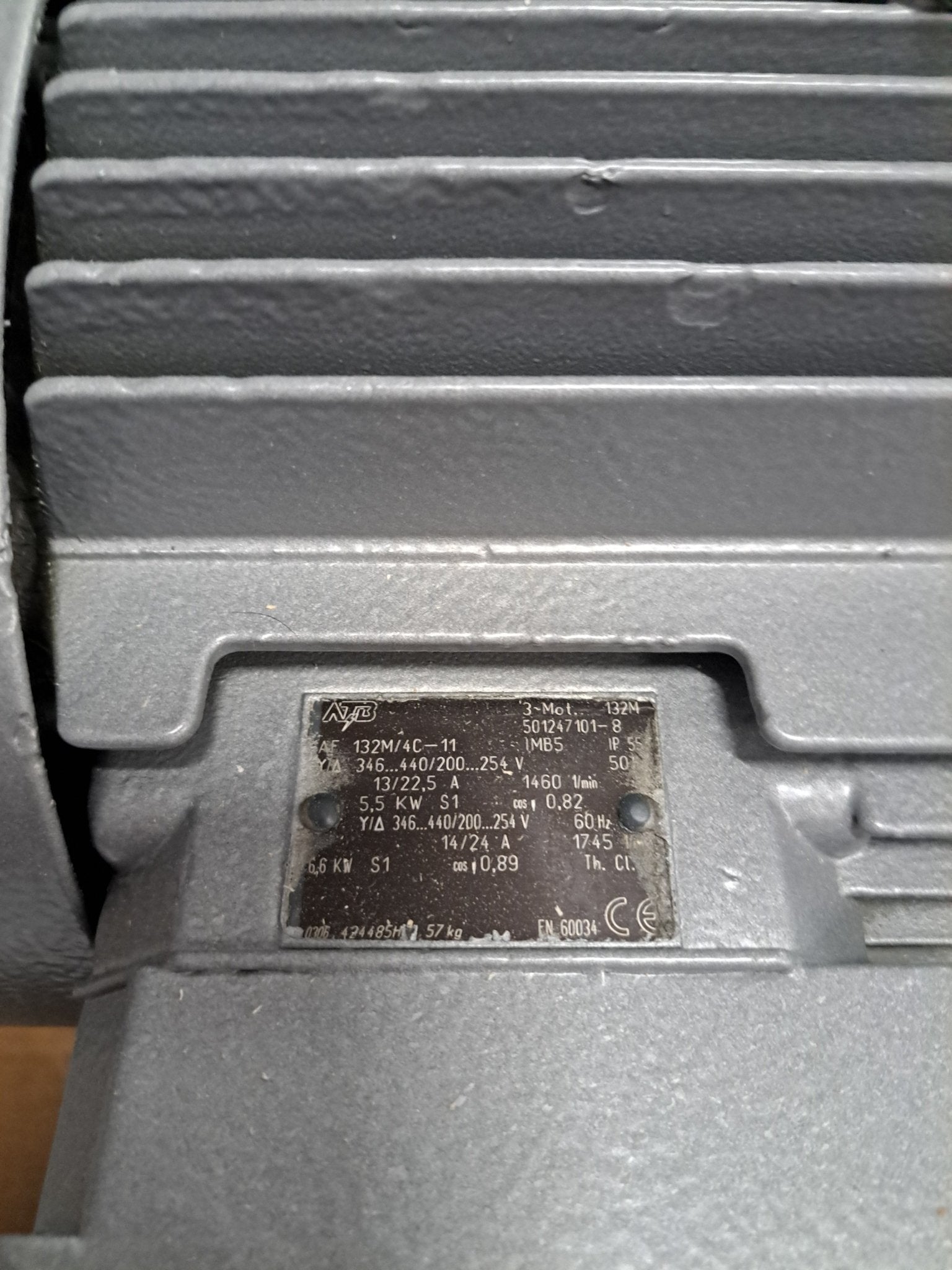 Elmo Rietschle Ölgeschmierte Drehschieberpumpe VC300 - #product_category# | Klenk Maschinenhandel