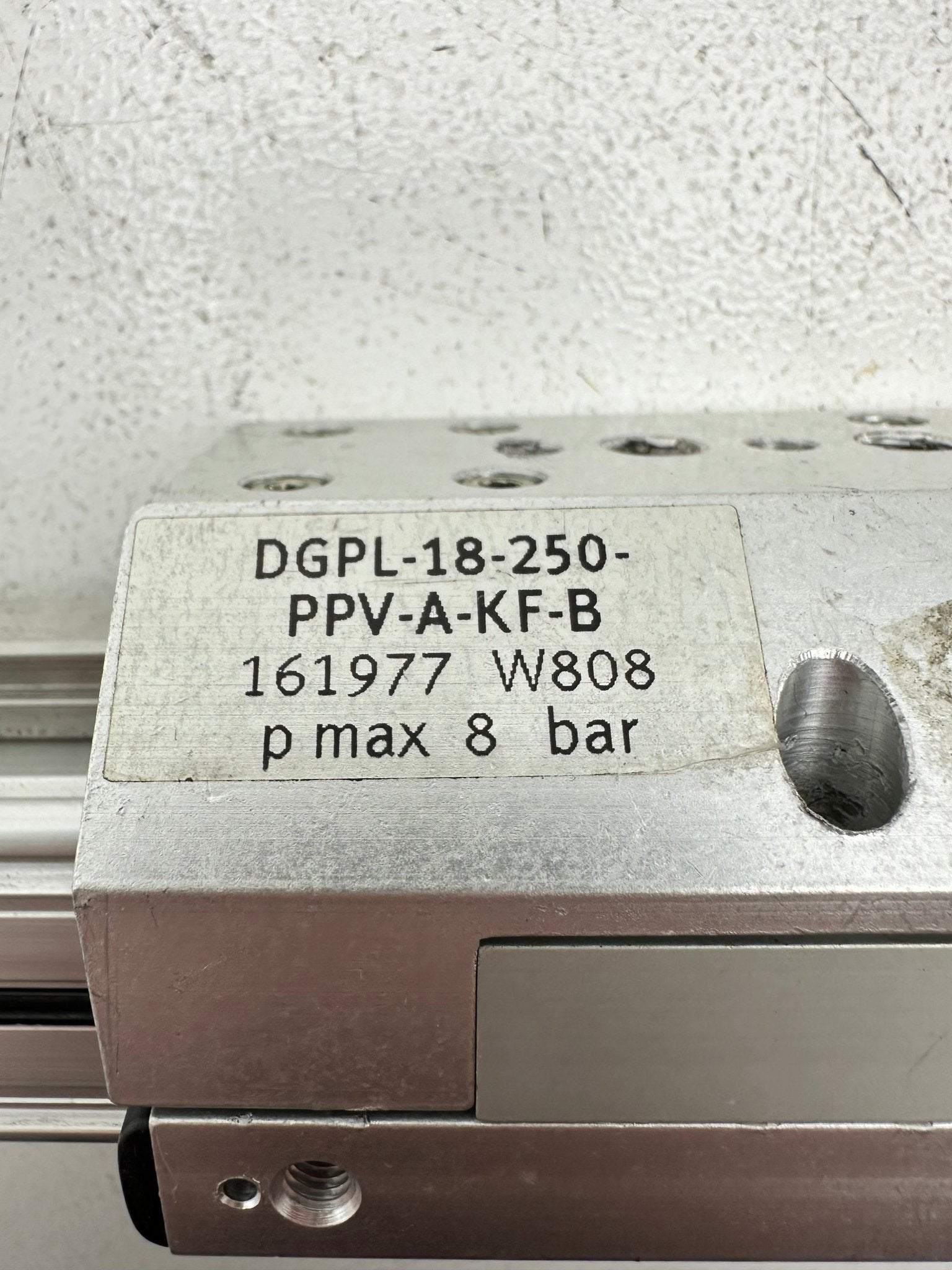 Festo DGPL-18-250-PPV-A-KF-B 161977 - #product_category# | Klenk Maschinenhandel