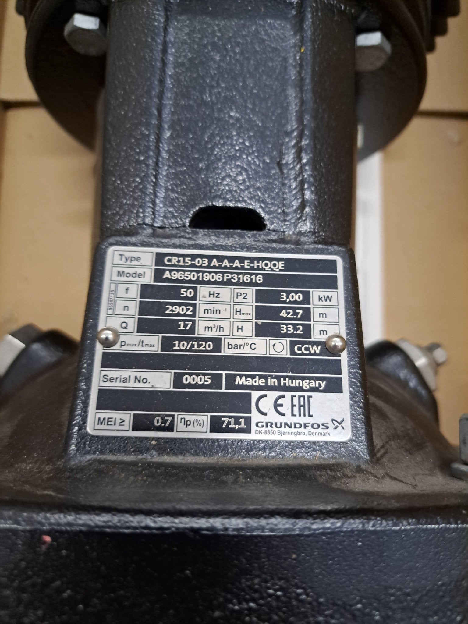 Grundfos Vertikale mehrstufige Kreiselpumpe CR 15-3 A-A-A-E-HQQE - #product_category# | Klenk Maschinenhandel