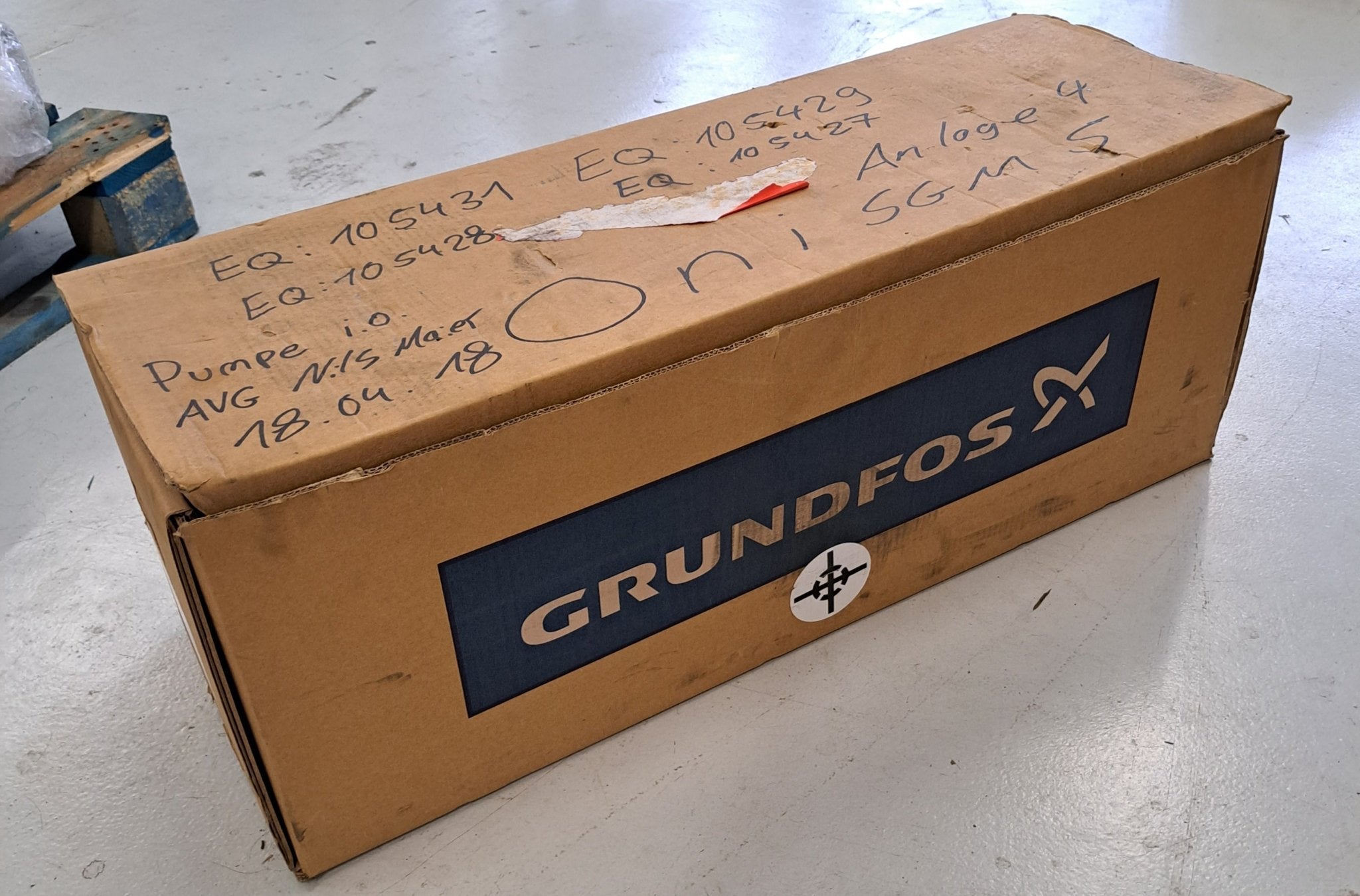 Grundfos Vertikale mehrstufige Kreiselpumpe CR10-06 A-AN-A-E-HQQE - #product_category# | Klenk Maschinenhandel