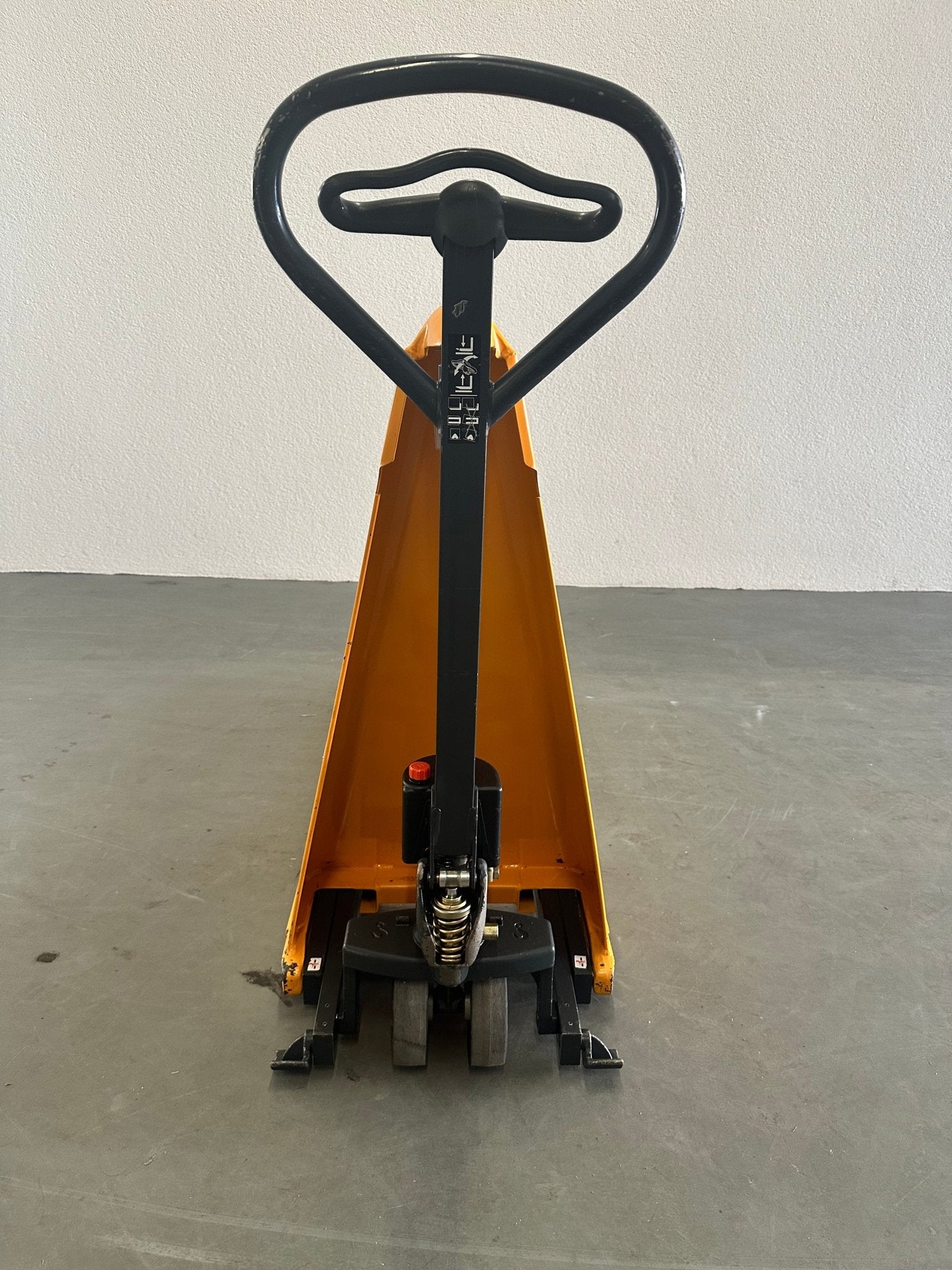 Jungheinrich Scherenhubwagen 1000Kg Traglast AMX C/GN 56X115 - #product_category# | Klenk Maschinenhandel