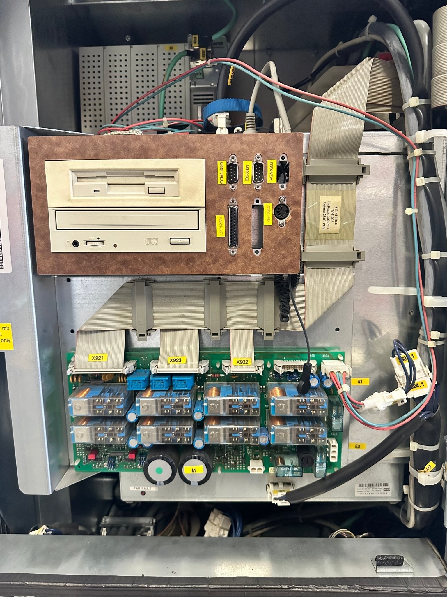 Kuka KRC1A Steuerschrank für KR350 - #product_category# | Klenk Maschinenhandel