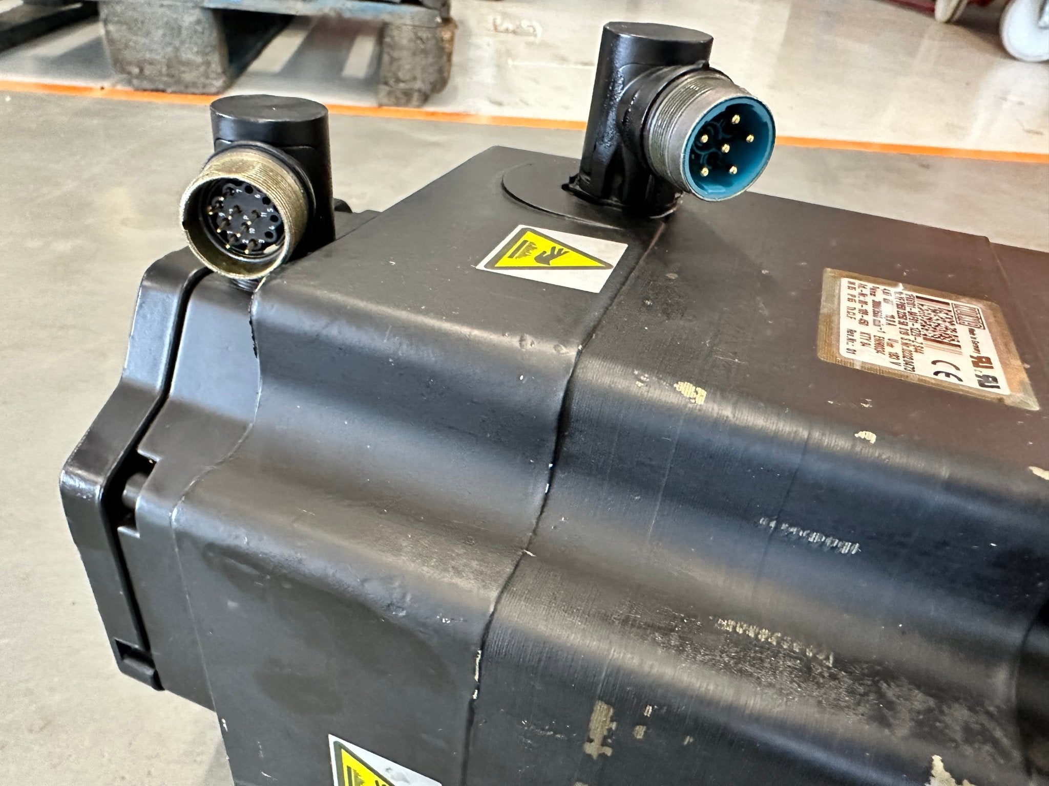 Kuka Servomotor 1FK6100-8AF91-1ZZ9-Z509 - #product_category# | Klenk Maschinenhandel