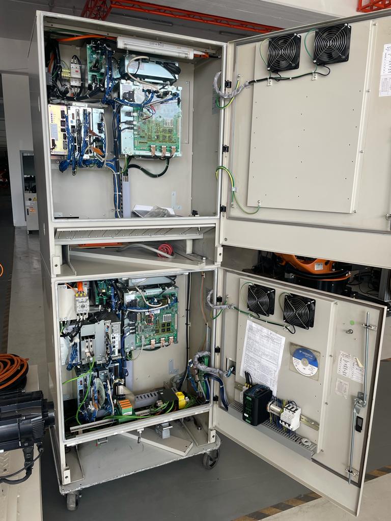 Motoman Schweißzelle; Transportfähig - #product_category# | Klenk Maschinenhandel