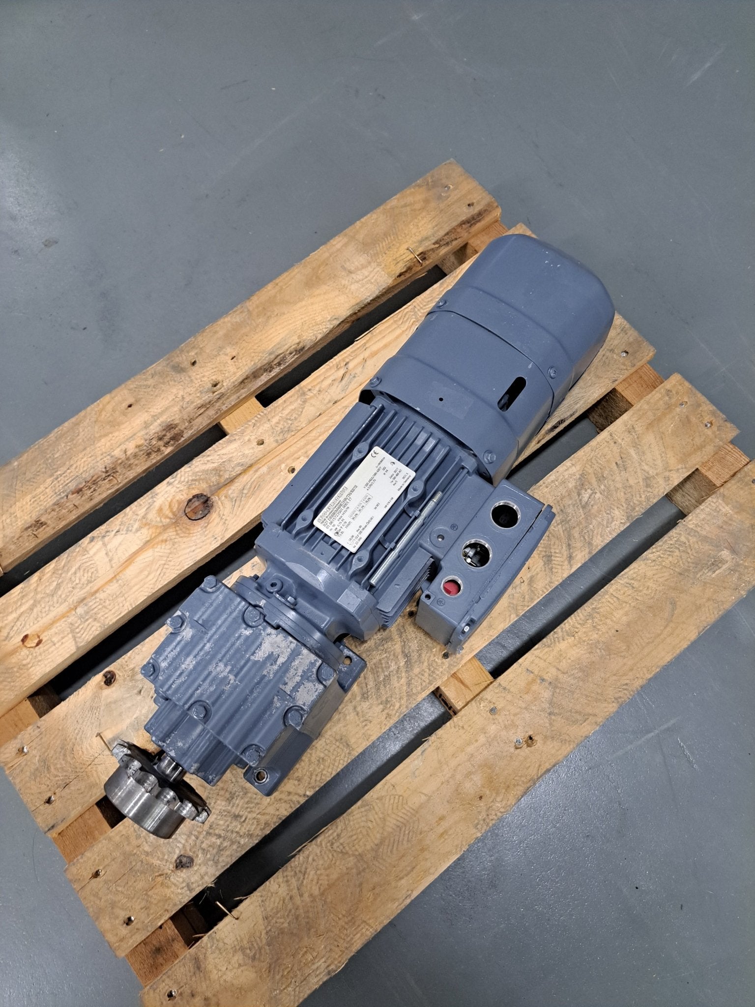 SEW Eurodrive Getriebemotor R27DRE80M4BE1HR/TH/ES7S - #product_category# | Klenk Maschinenhandel