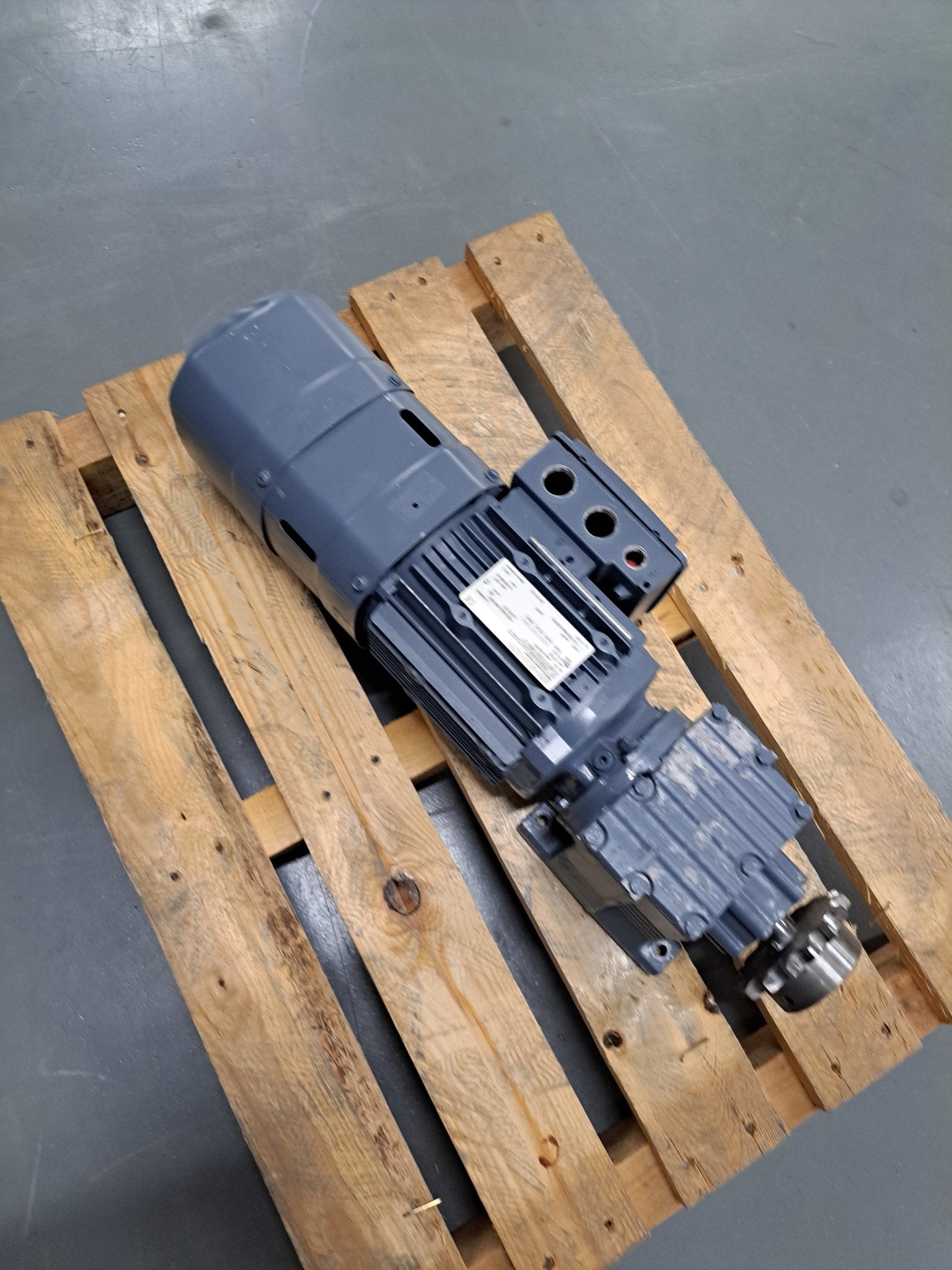 SEW Eurodrive Getriebemotor R27DRE80M4BE1HR/TH/ES7S - #product_category# | Klenk Maschinenhandel