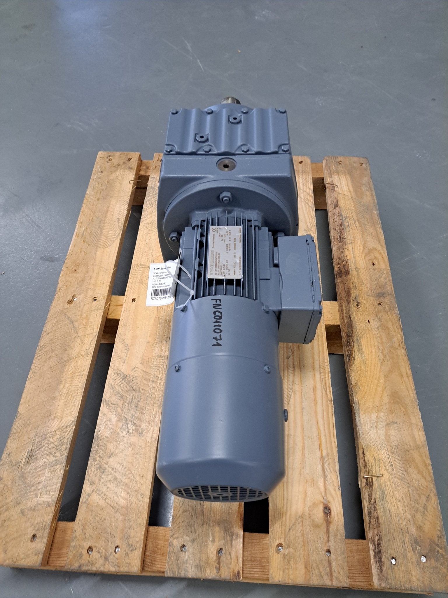 SEW Eurodrive Getriebemotor R77DT80N4/BMG/TH/ES1S - #product_category# | Klenk Maschinenhandel