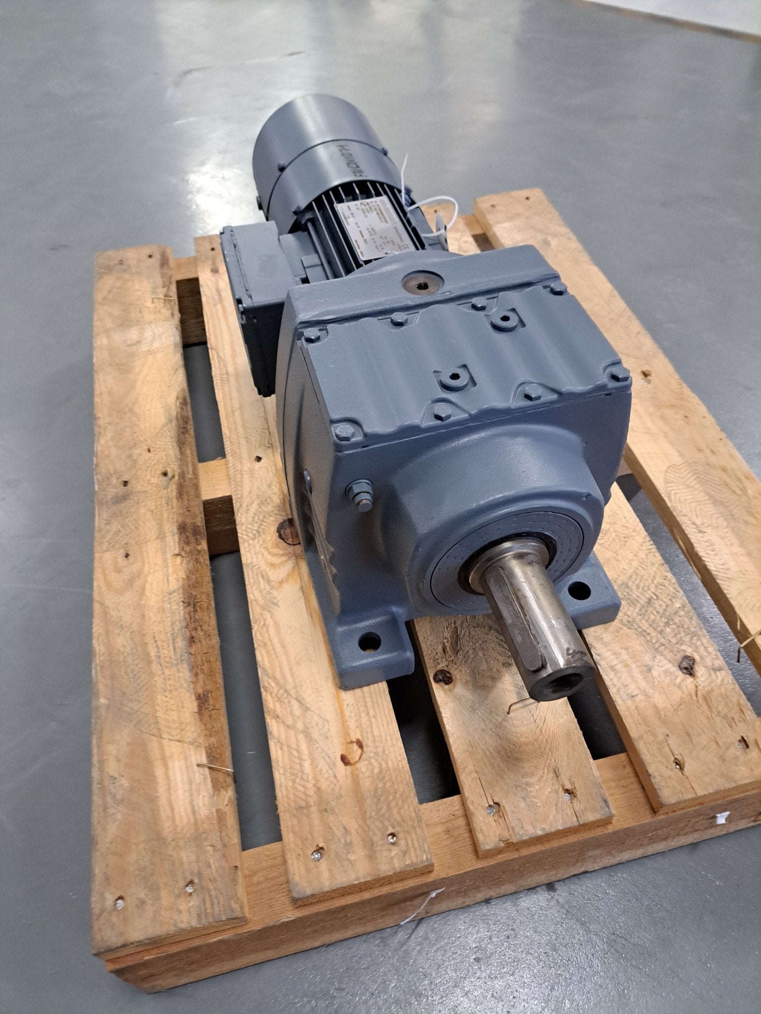 SEW Eurodrive Getriebemotor R77DT80N4/BMG/TH/ES1S - #product_category# | Klenk Maschinenhandel