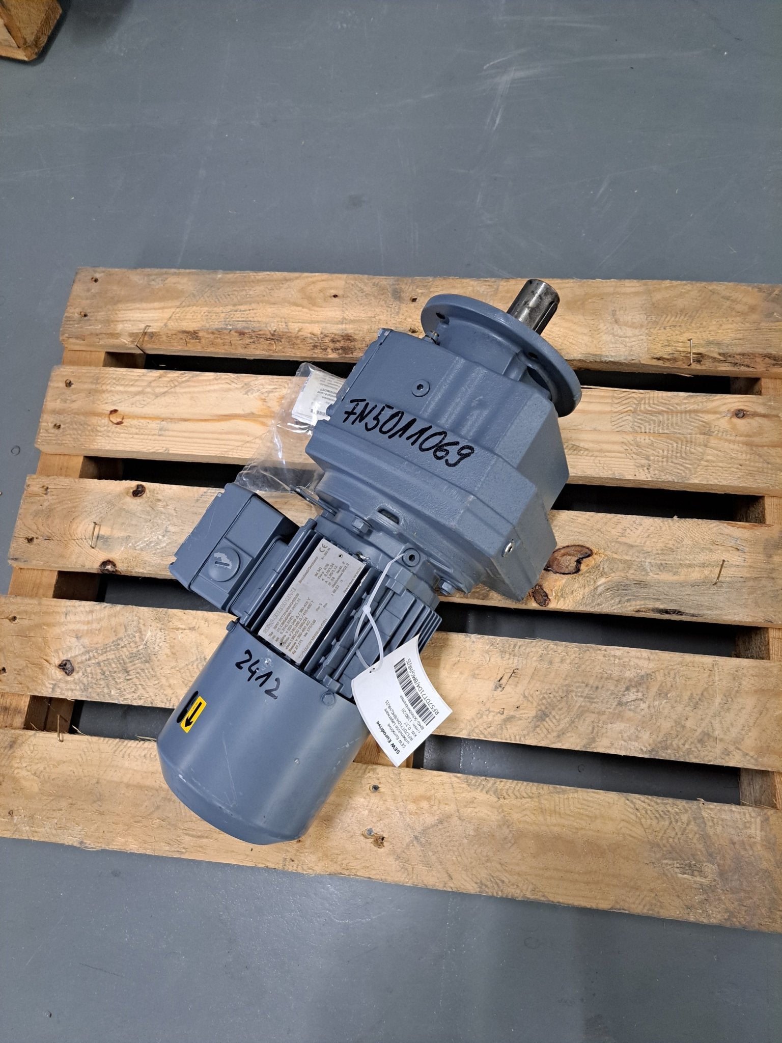 SEW Eurodrive Getriebemotor RF57DT71D4/BMG/HR/IS - #product_category# | Klenk Maschinenhandel