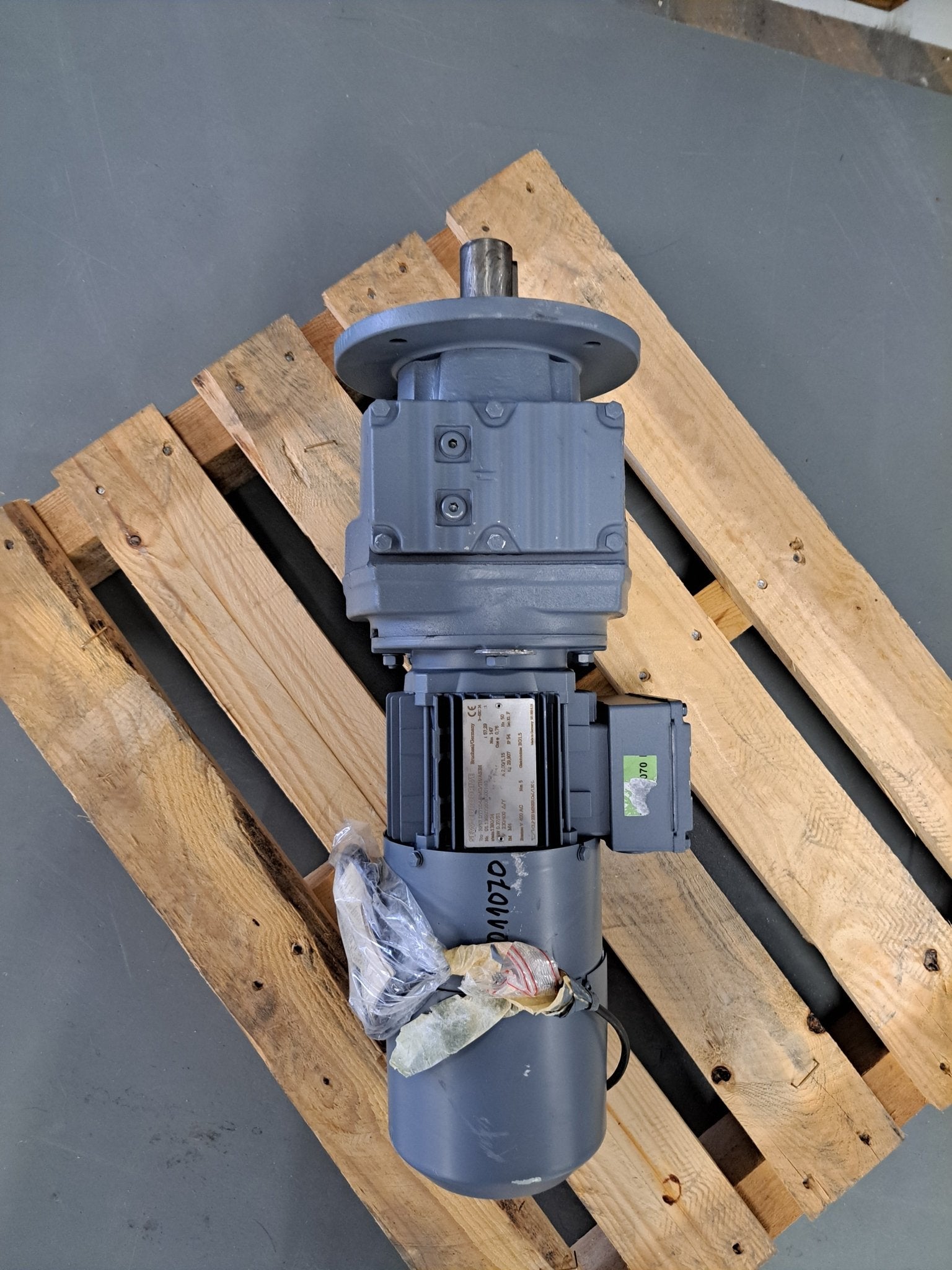 SEW Eurodrive Getriebemotor RF57DT71D4/BMG/TH/AS3H - #product_category# | Klenk Maschinenhandel