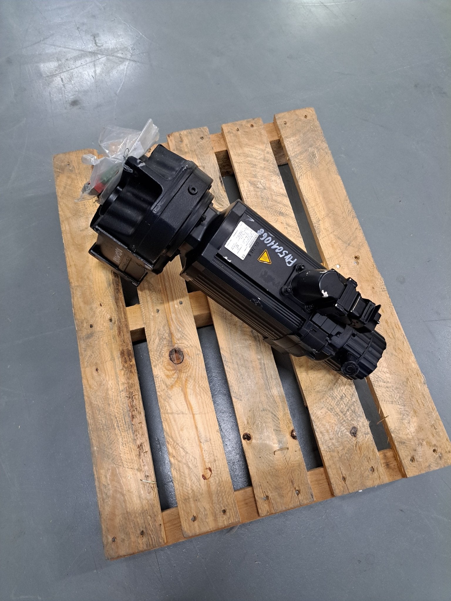 SEW Eurodrive Servo-Getriebemotor FA47B CM90S/BR/TF/AS1H/SB50 - #product_category# | Klenk Maschinenhandel