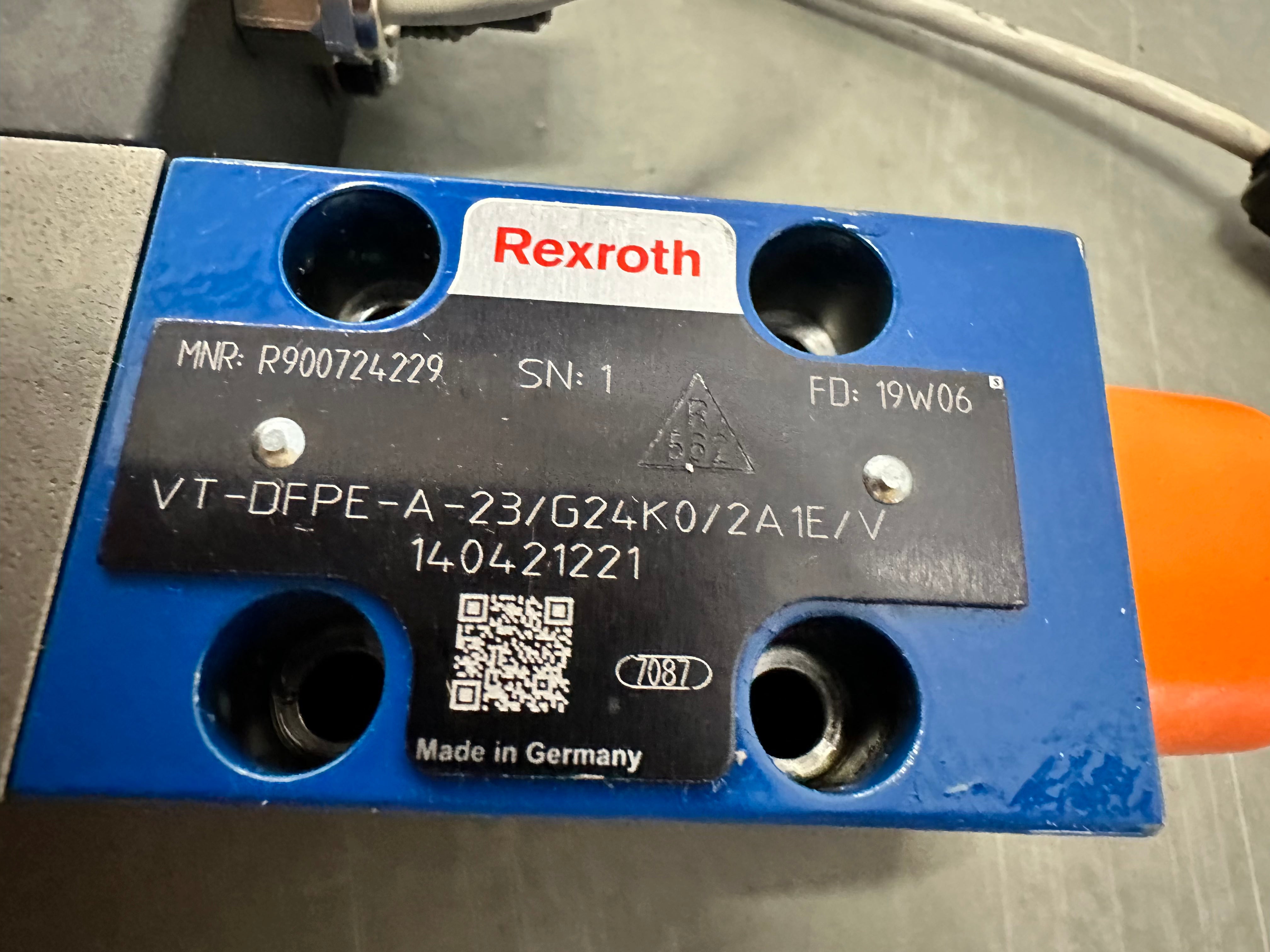 Bosch / Rexroth R900752706 Système de régulation SY2DFEE-2X
