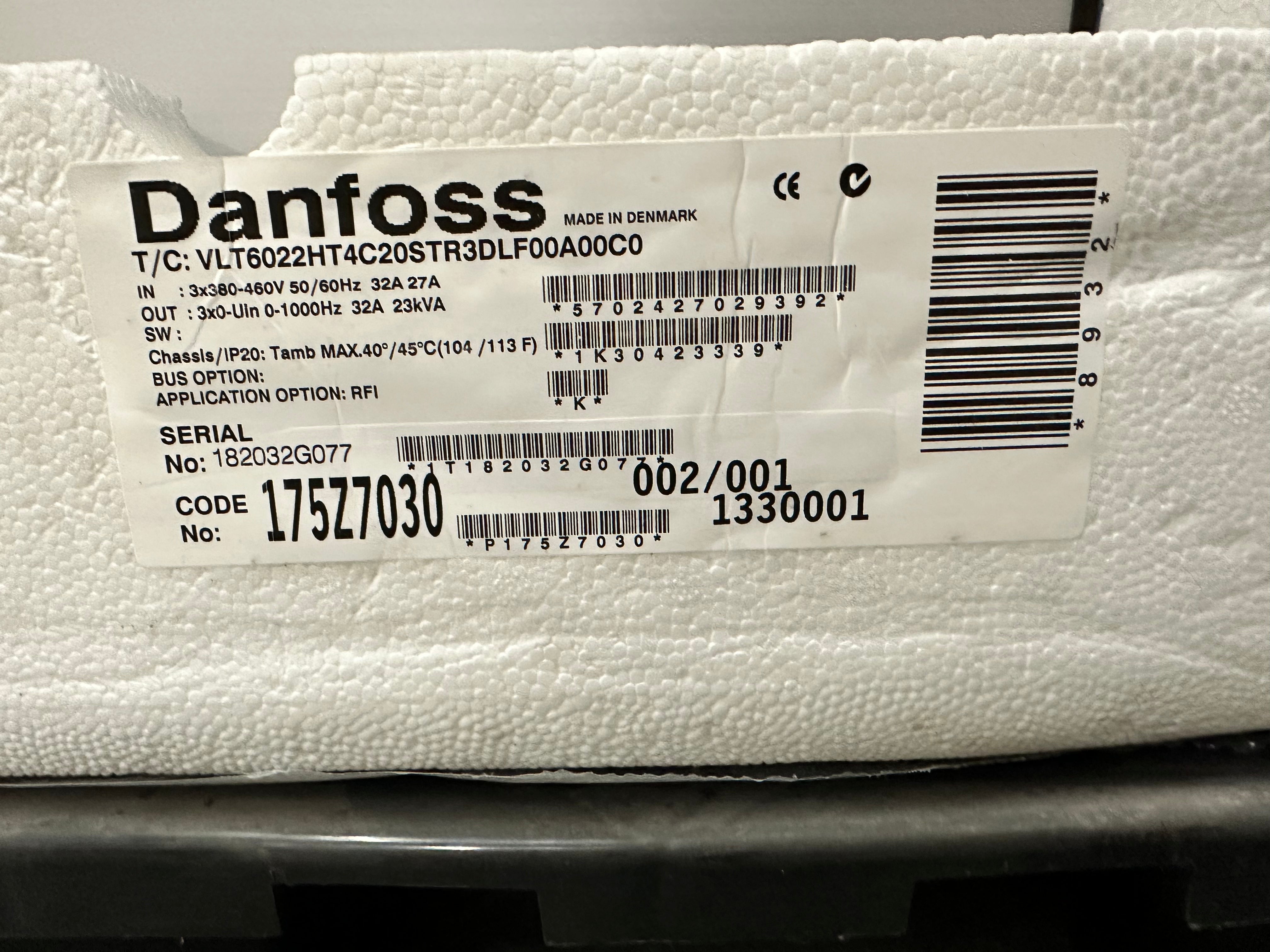Formeur de fréquence Danfoss VLT6022HT4C205TR3DLF00A00C0