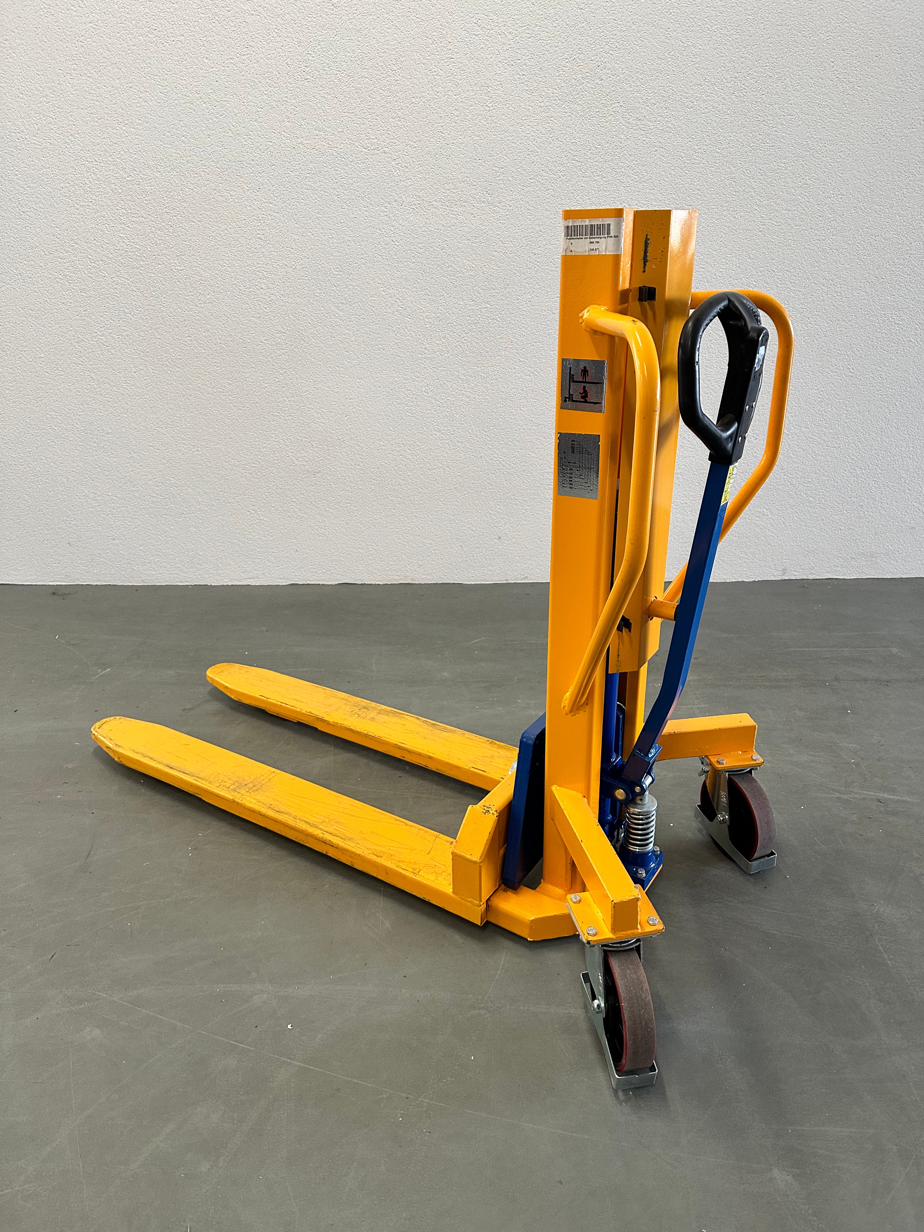 Seco pallet jack with fork tilt PHK800