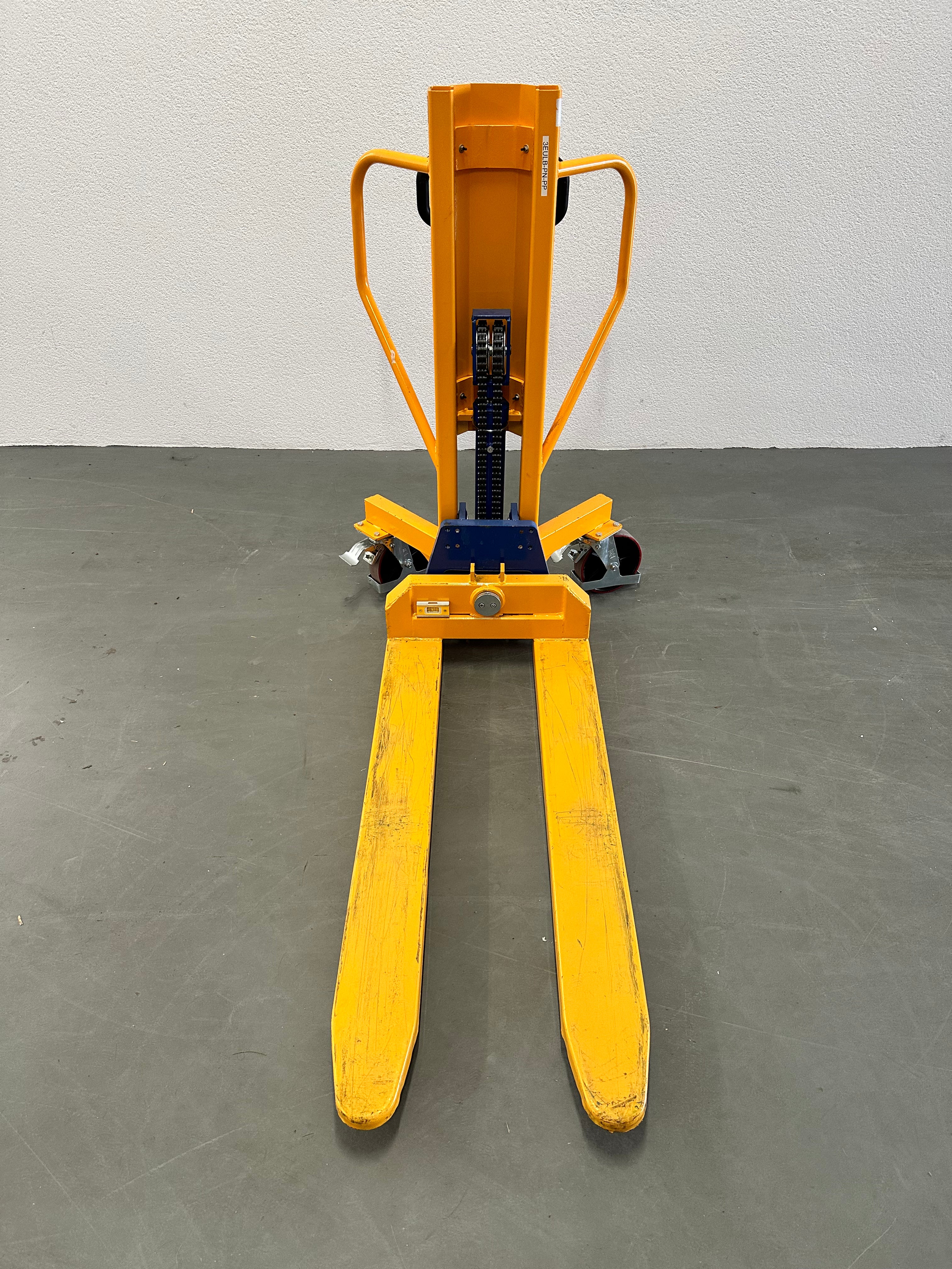 Seco pallet jack with fork tilt PHK800