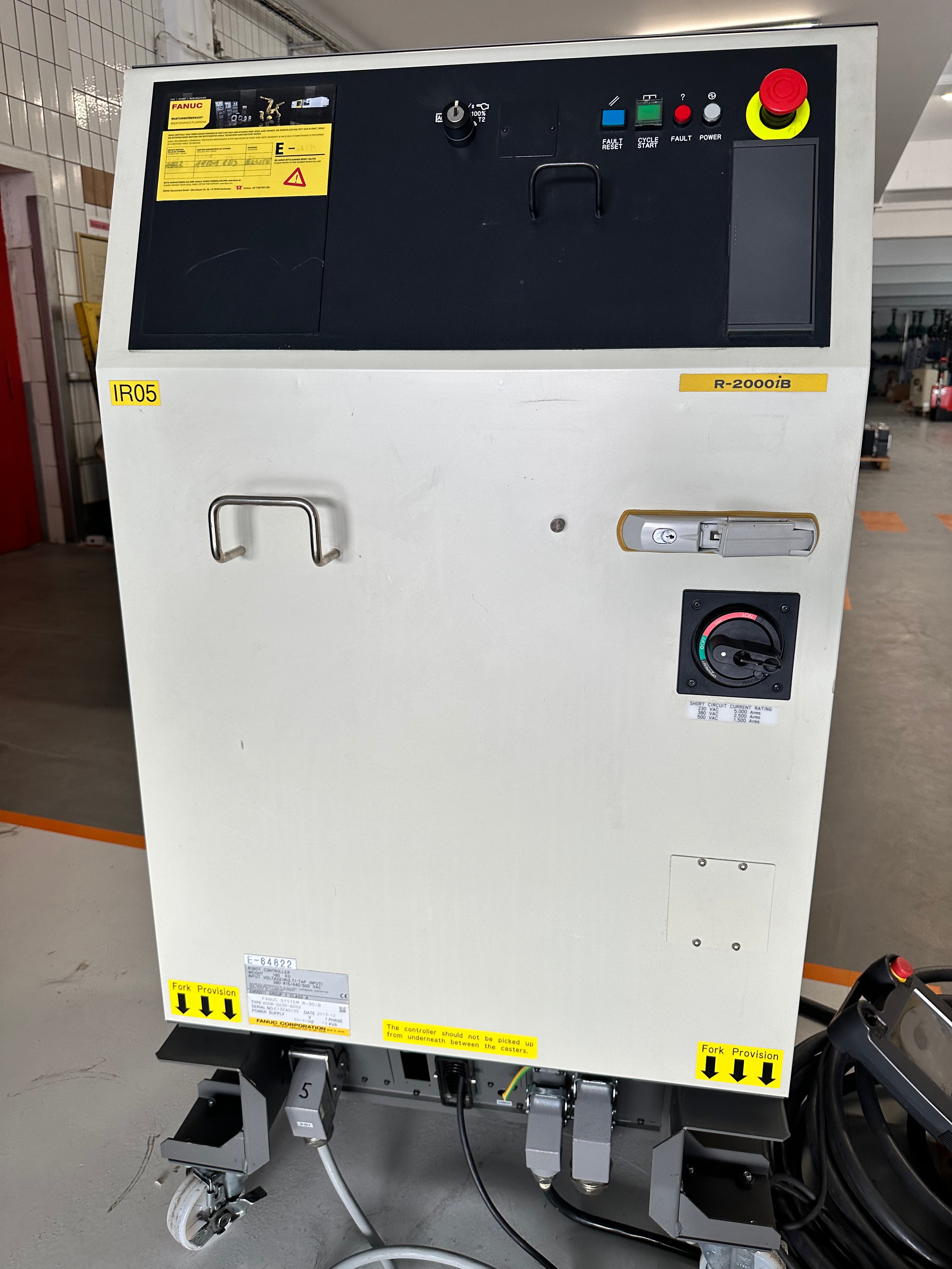 Fanuc R-2000iB/250F with R-30iB control KLEMA Maschinenhandel