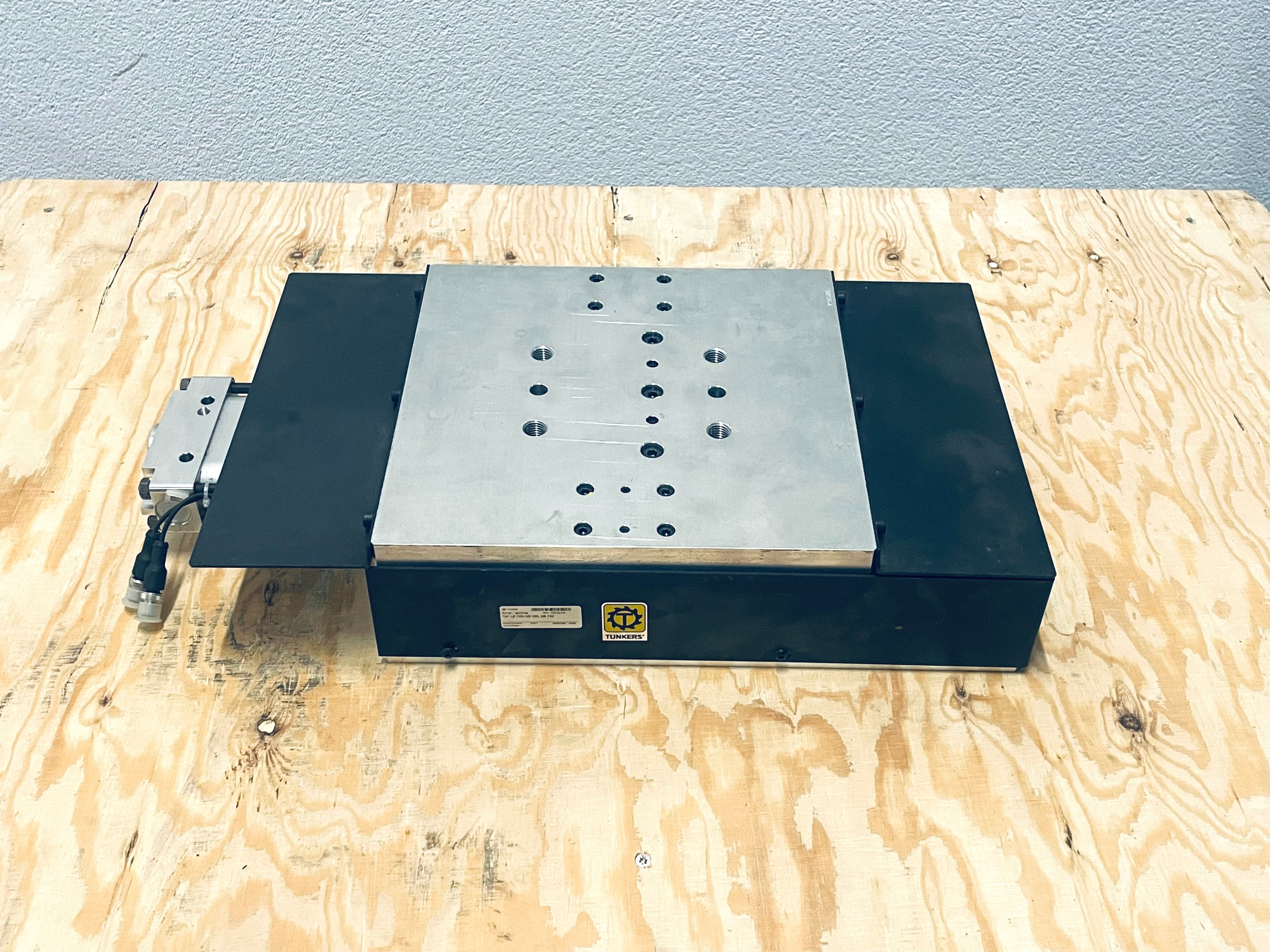 Tünkers Pneumatische Lineareinheit  LE100-100 VRL SB T02