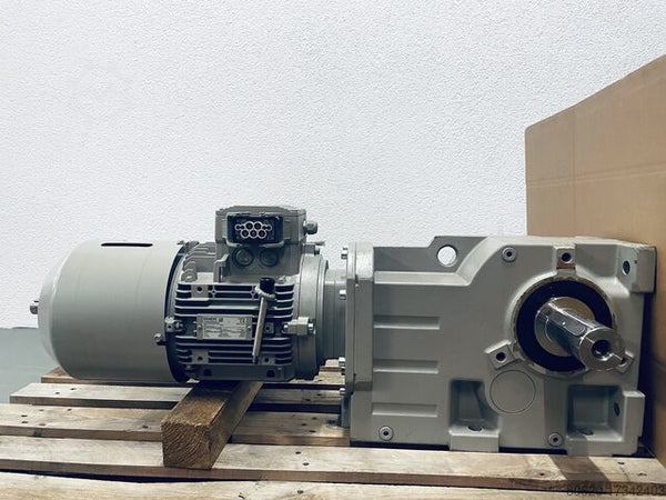 SIEMENS C3g 皮剥き4本 Siemens Gear Motor K108-LA132SP4E-L80NH